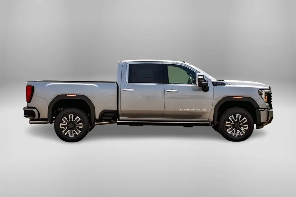 2025 Gmc Sierra 2500 HD Denali Ultimate photo 1