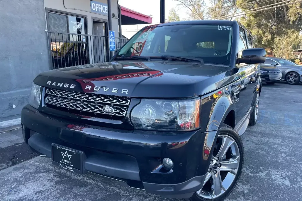 2012 Land Rover Range Rover Sport HSE photo 1