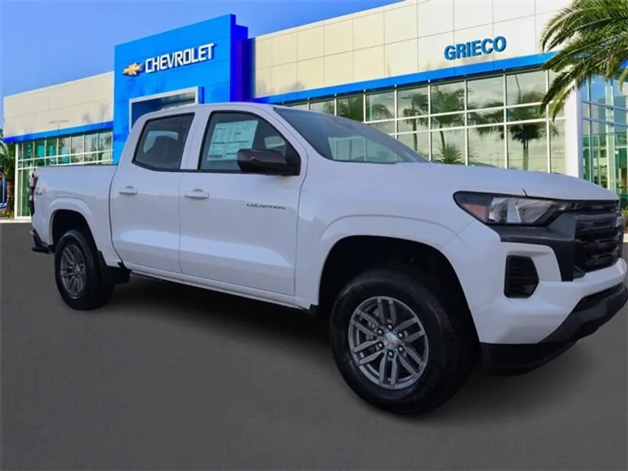 2026 Chevrolet Colorado LT photo 1
