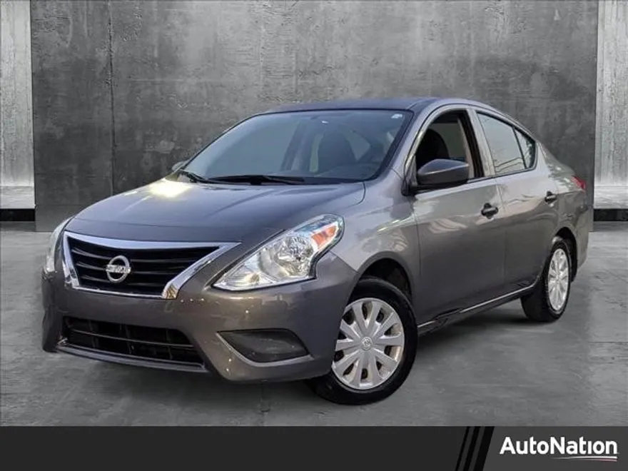 2016 Nissan Versa 1.6 Plus photo 1