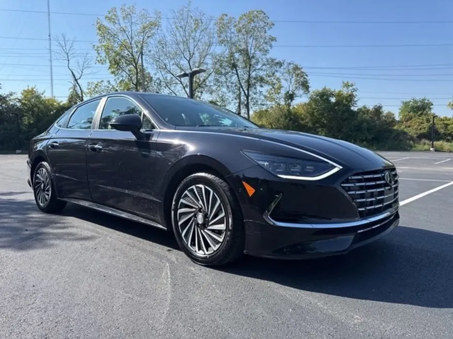 2023 Hyundai Sonata Hybrid Limited photo 1