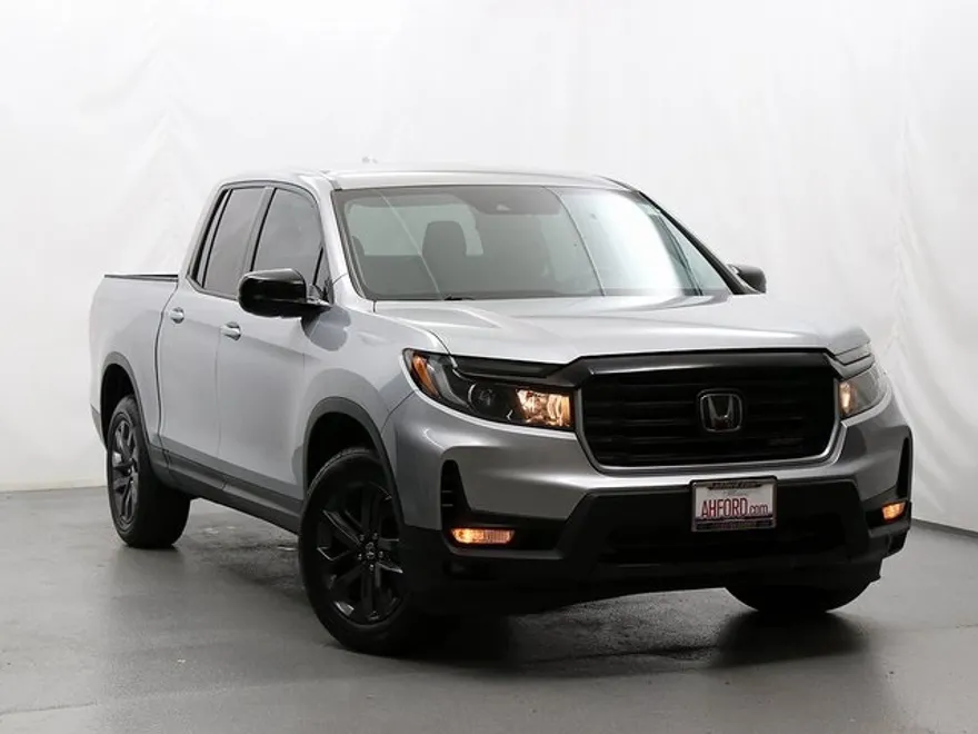 2021 Honda Ridgeline Sport photo 1