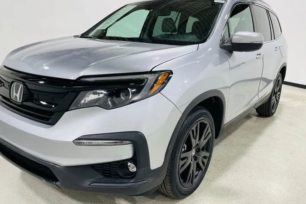 2022 Honda Pilot Special Edition photo 1