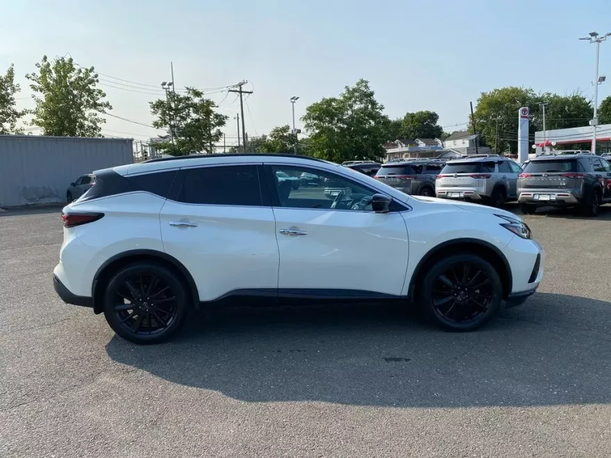 2024 Nissan Murano SV photo 1