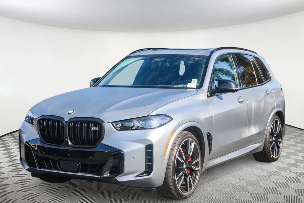 2025 Bmw X5 M60i photo 1