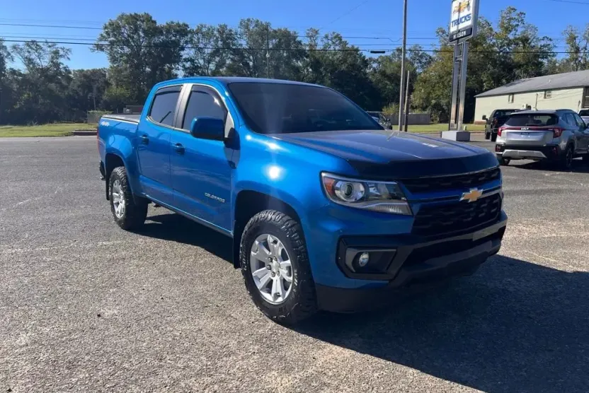 2022 Chevrolet Colorado LT photo 1