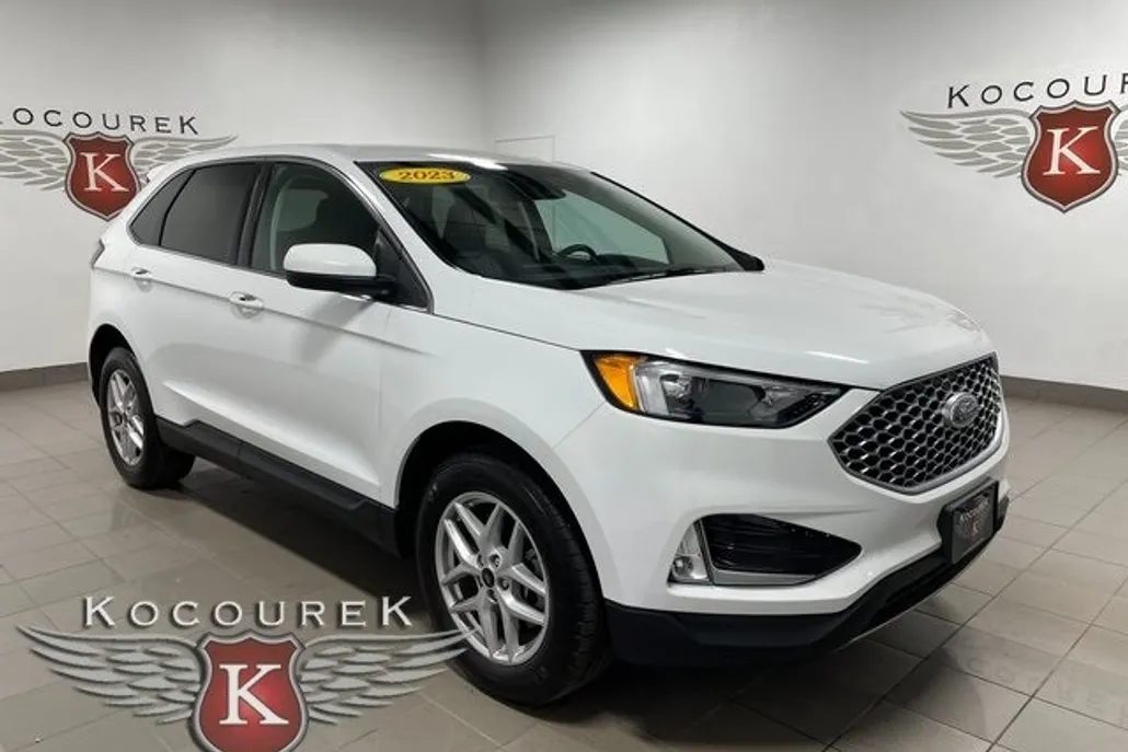 2023 Ford Edge SEL photo 1