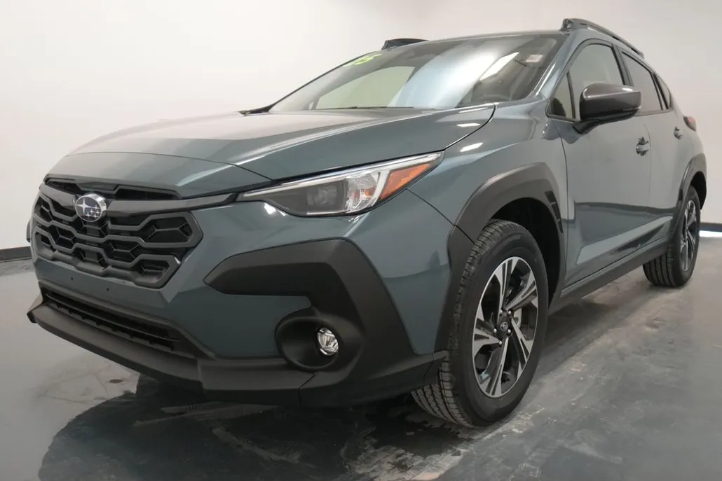 2025 Subaru Crosstrek Premium photo 1