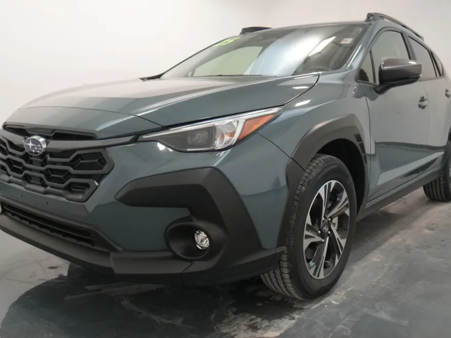 2025 Subaru Crosstrek Premium photo 1