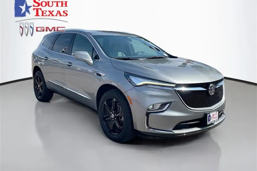 2023 Buick Enclave Essence photo 1
