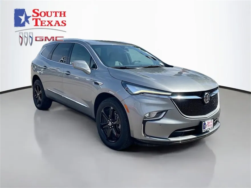 2023 Buick Enclave Essence photo 1
