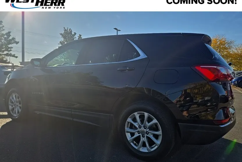 2019 Chevrolet Equinox LT photo 1