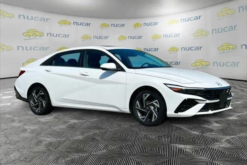 2023 Hyundai Elantra N Line photo 1