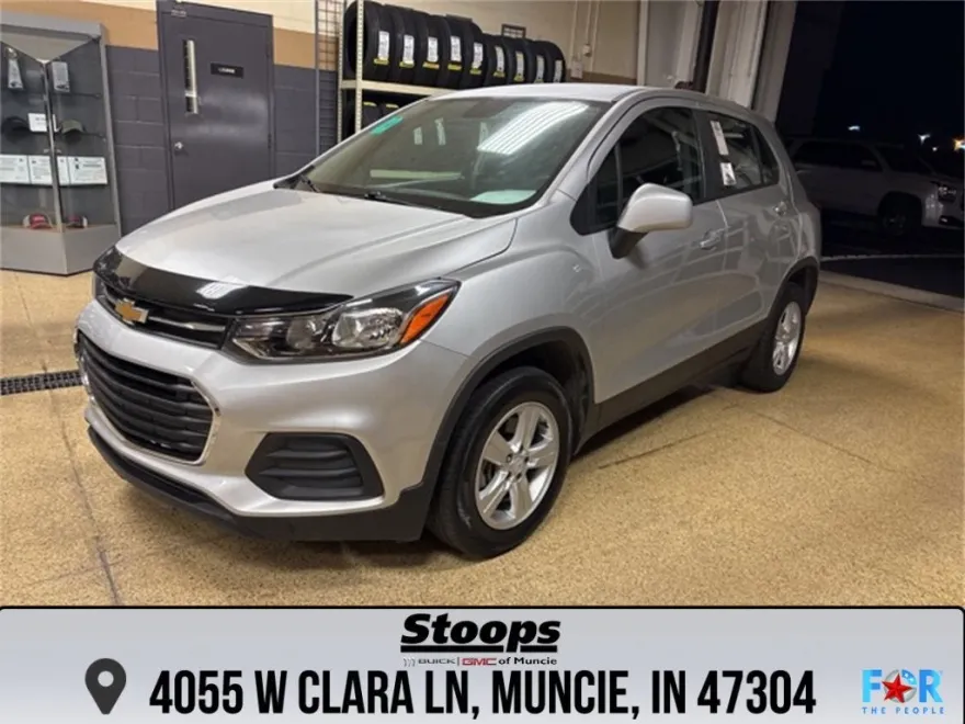 2020 Chevrolet Trax LS photo 1