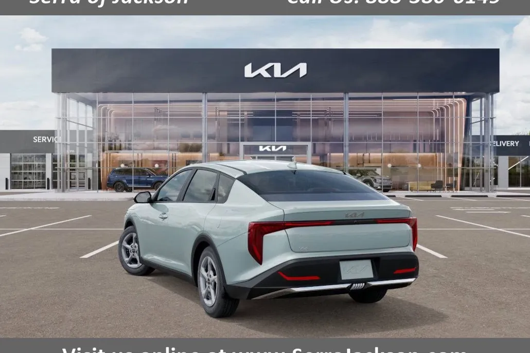 2025 Kia K4 LXS photo 1