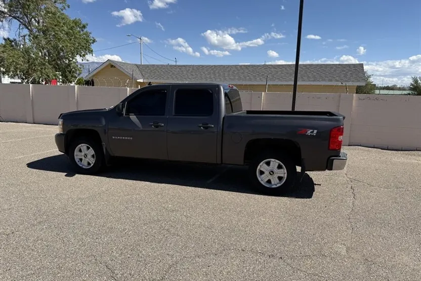 2011 Chevrolet Silverado LTZ photo 1