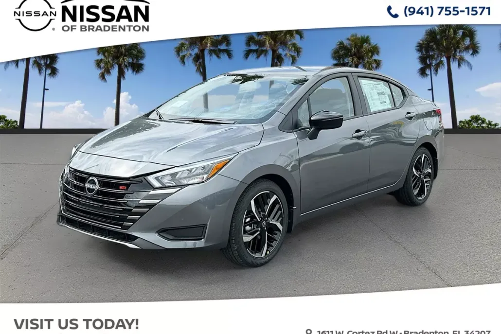 2025 Nissan Versa SR photo 1