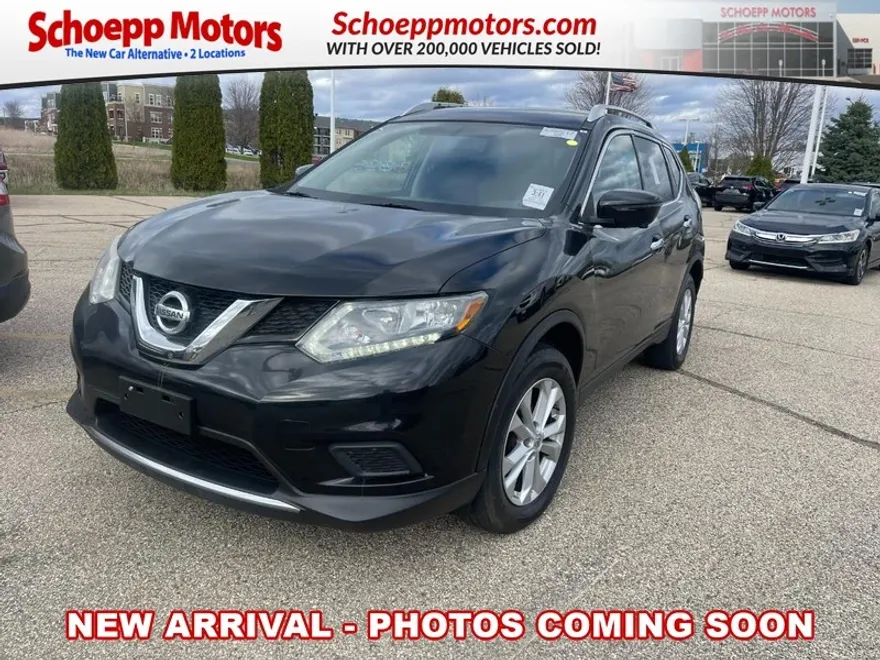 2016 Nissan Rogue SV photo 1