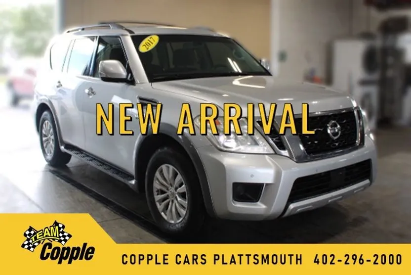 2017 Nissan Armada SV photo 1