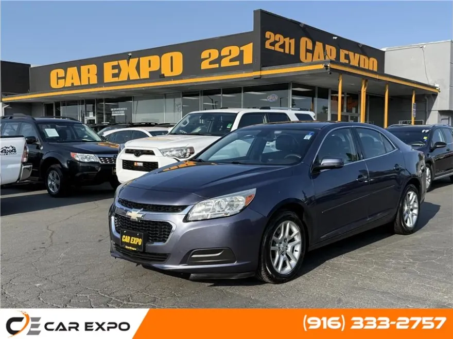 2015 Chevrolet Malibu 1LT photo 1