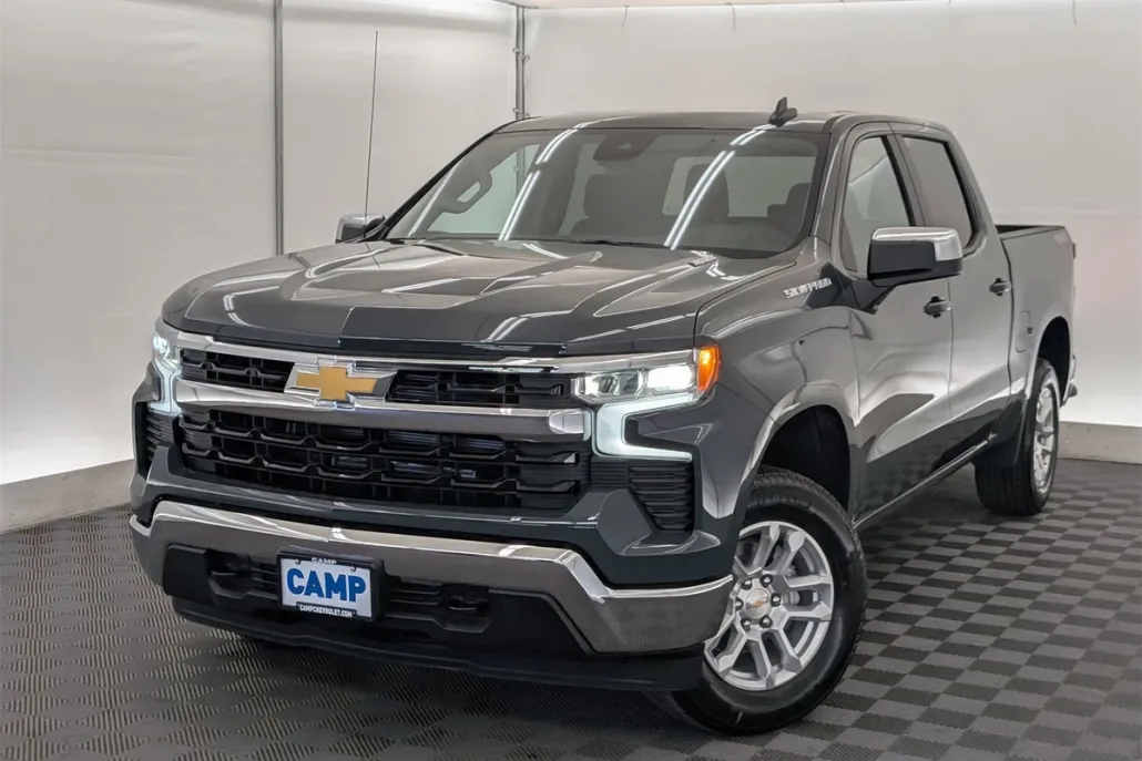2025 Chevrolet Silverado 1500 LT photo 1