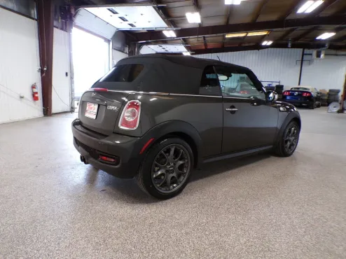 2011 Mini Cooper Convertible S photo 4