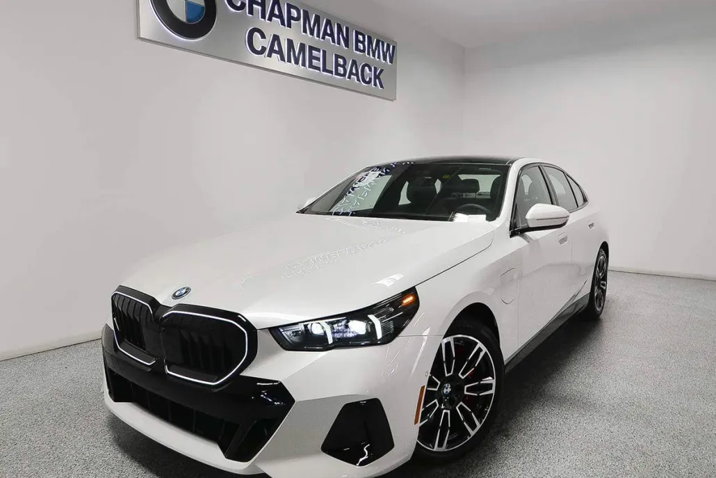 2026 Bmw 550e 550e xDrive photo 1