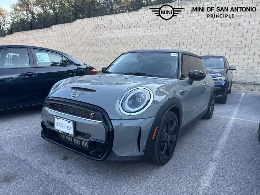 2023 Mini Cooper 2 Door Hardtop S photo 1