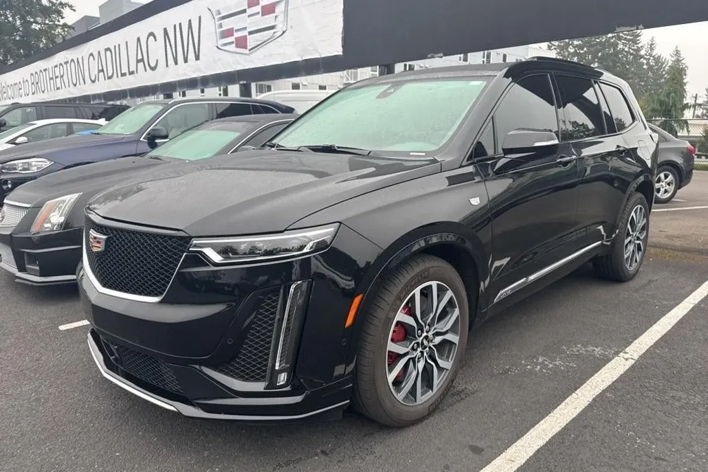 2022 Cadillac XT6 Sport photo 1