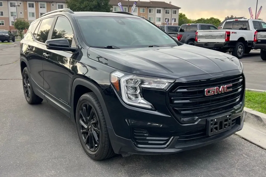 2023 Gmc Terrain SLE photo 1