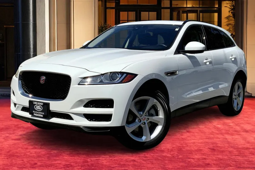 2018 Jaguar F-PACE Premium photo 1