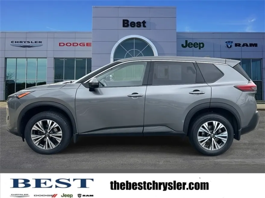 2021 Nissan Rogue SV photo 1