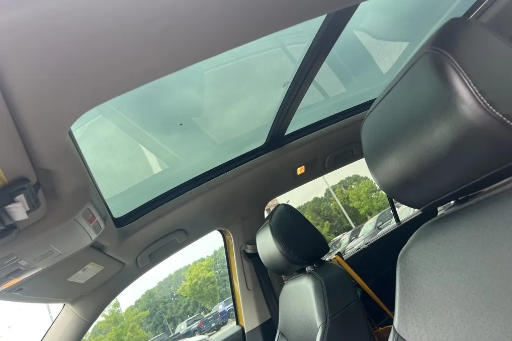 2018 Volkswagen Atlas V6 SEL photo 1