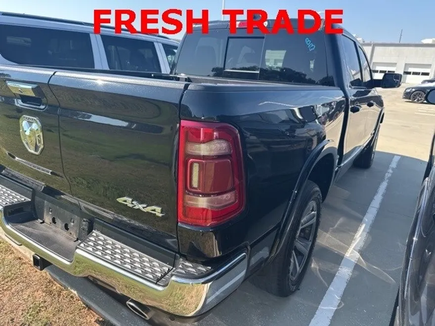 2022 Ram 1500 Limited photo 1