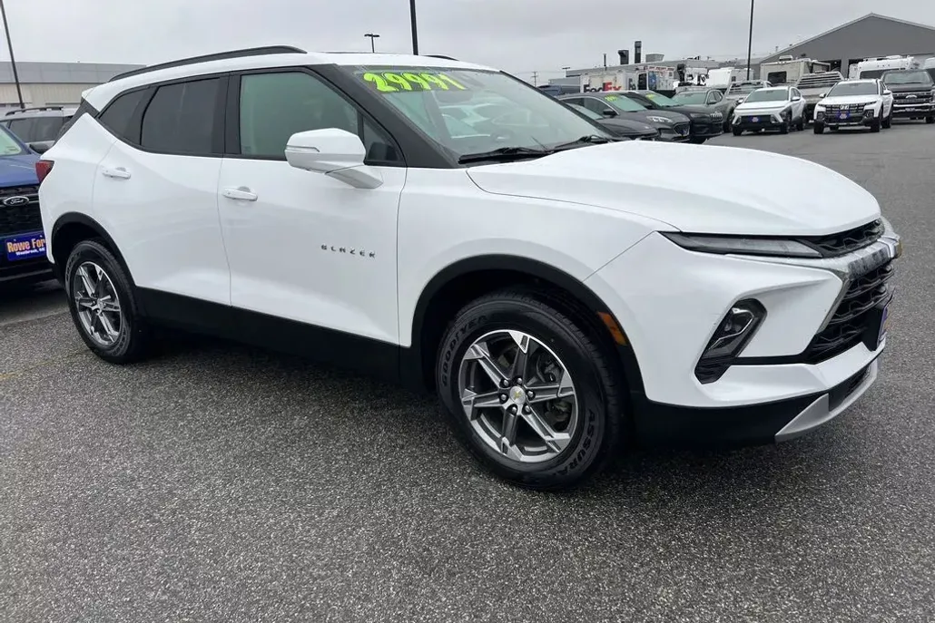 2024 Chevrolet Blazer 3LT photo 1