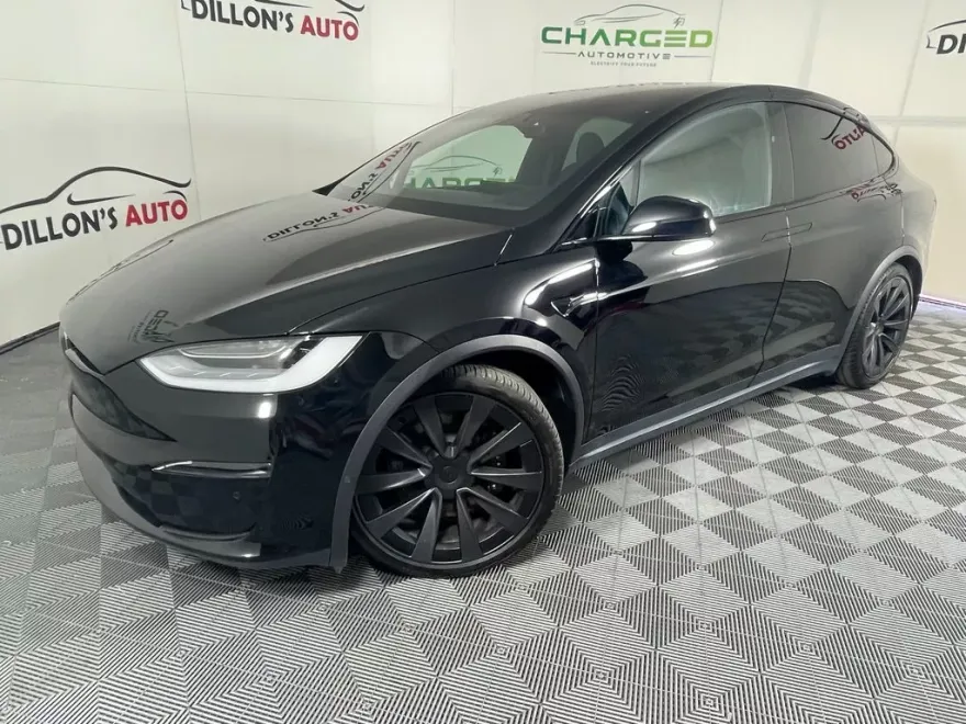 2022 Tesla Model X photo 1