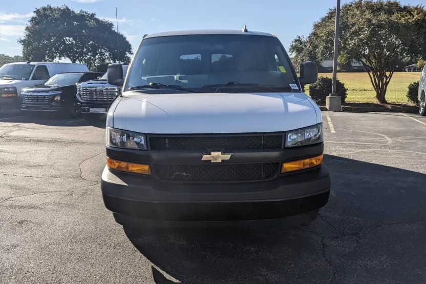 2021 Chevrolet Express Cargo Van photo 1