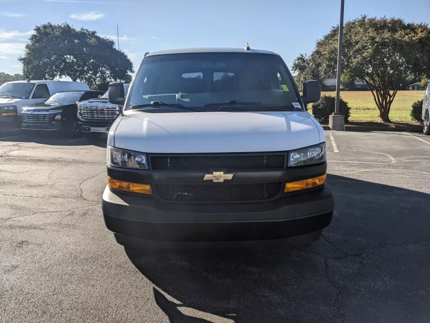 2021 Chevrolet Express Cargo Van photo 1