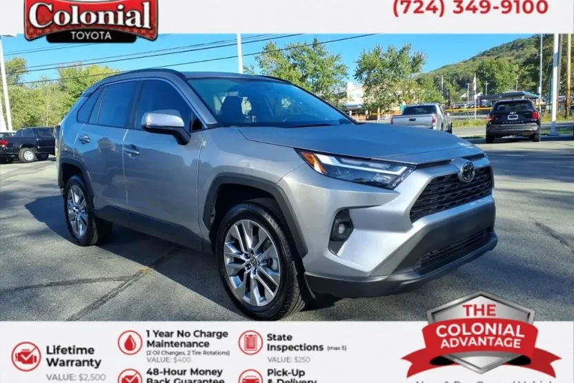 2022 Toyota RAV4 XLE Premium photo 1
