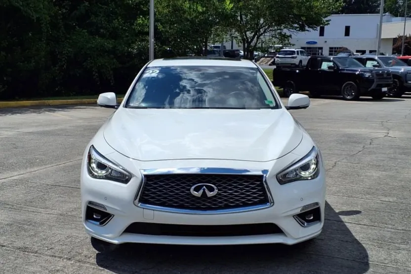 2022 Infiniti Q50 LUXE photo 1