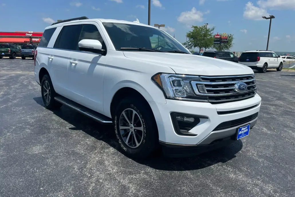 2021 Ford Expedition XLT photo 1