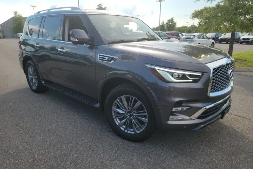 2024 Infiniti QX80 Luxe photo 1