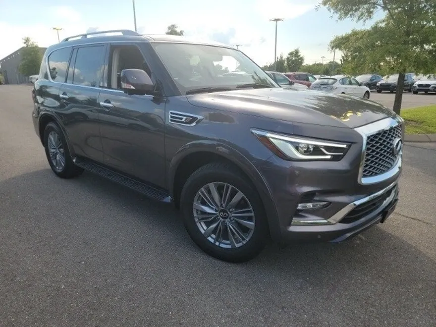 2024 Infiniti QX80 Luxe photo 1
