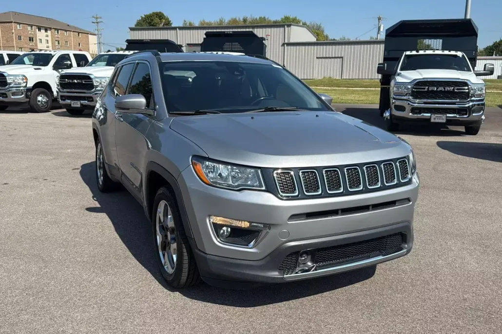 2021 Jeep Compass Limited photo 1
