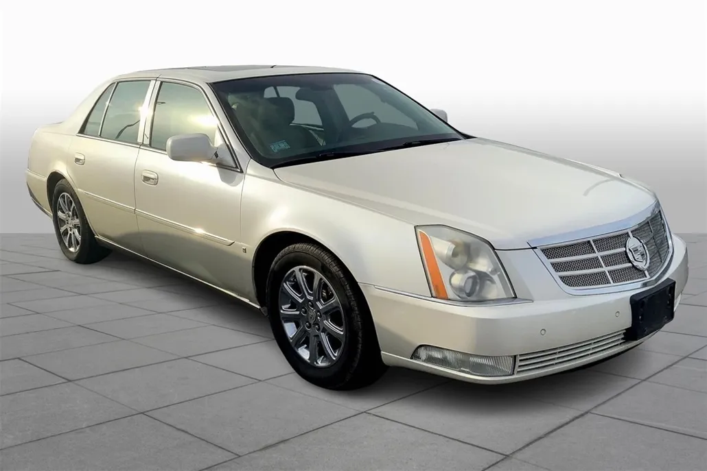 2008 Cadillac DTS photo 1