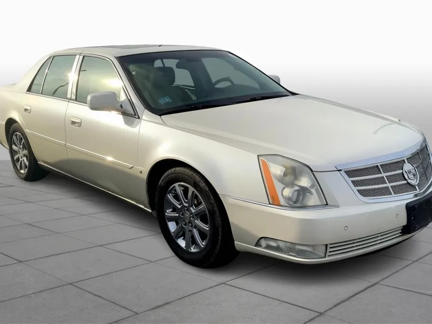 2008 Cadillac DTS photo 1