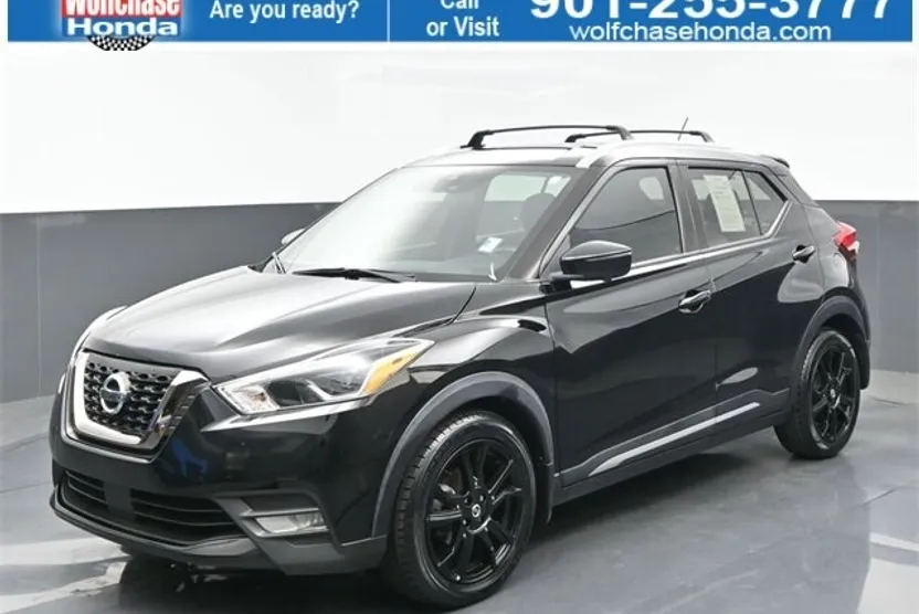 2020 Nissan Kicks SR photo 1