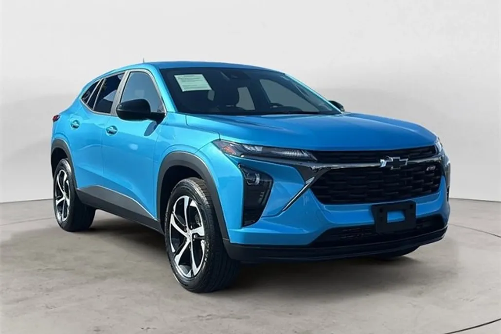 2025 Chevrolet Trax photo 1