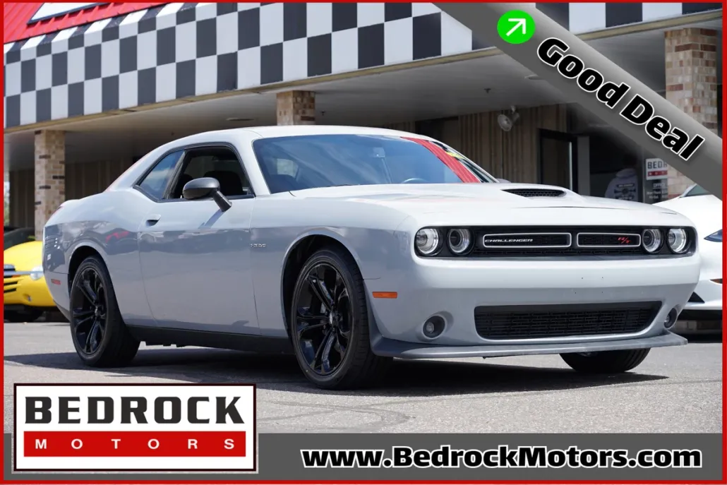 2022 Dodge Challenger R/T photo 1