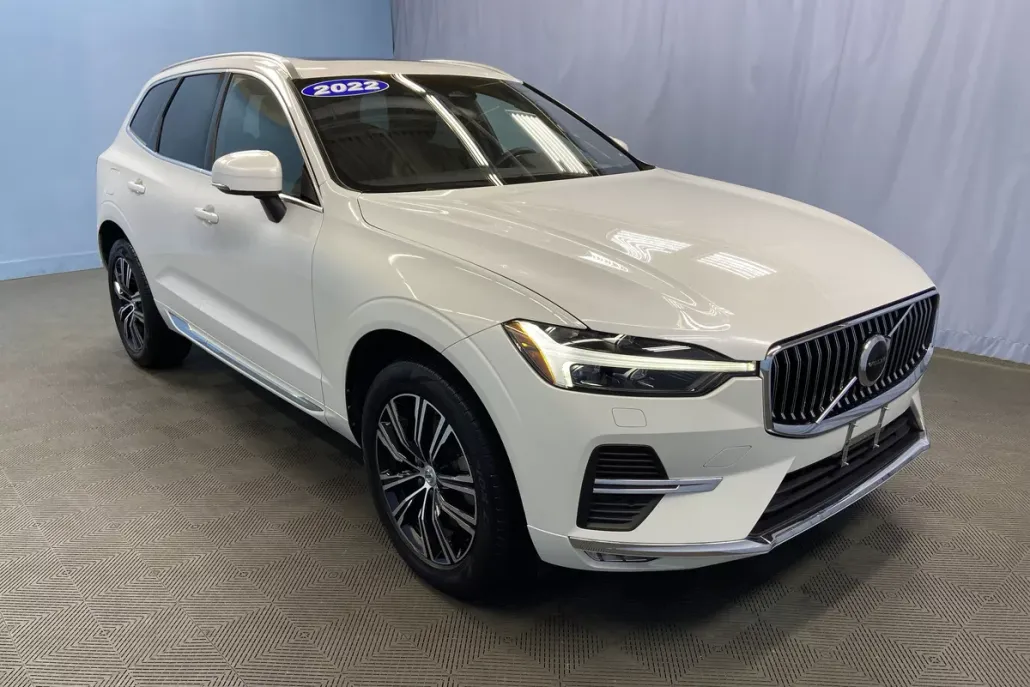 2022 Volvo XC60 Inscription photo 1
